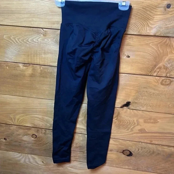 WOMENS BLACK BOOTY SCRUNCH SIZE MEDIUM - Picture 3 of 6